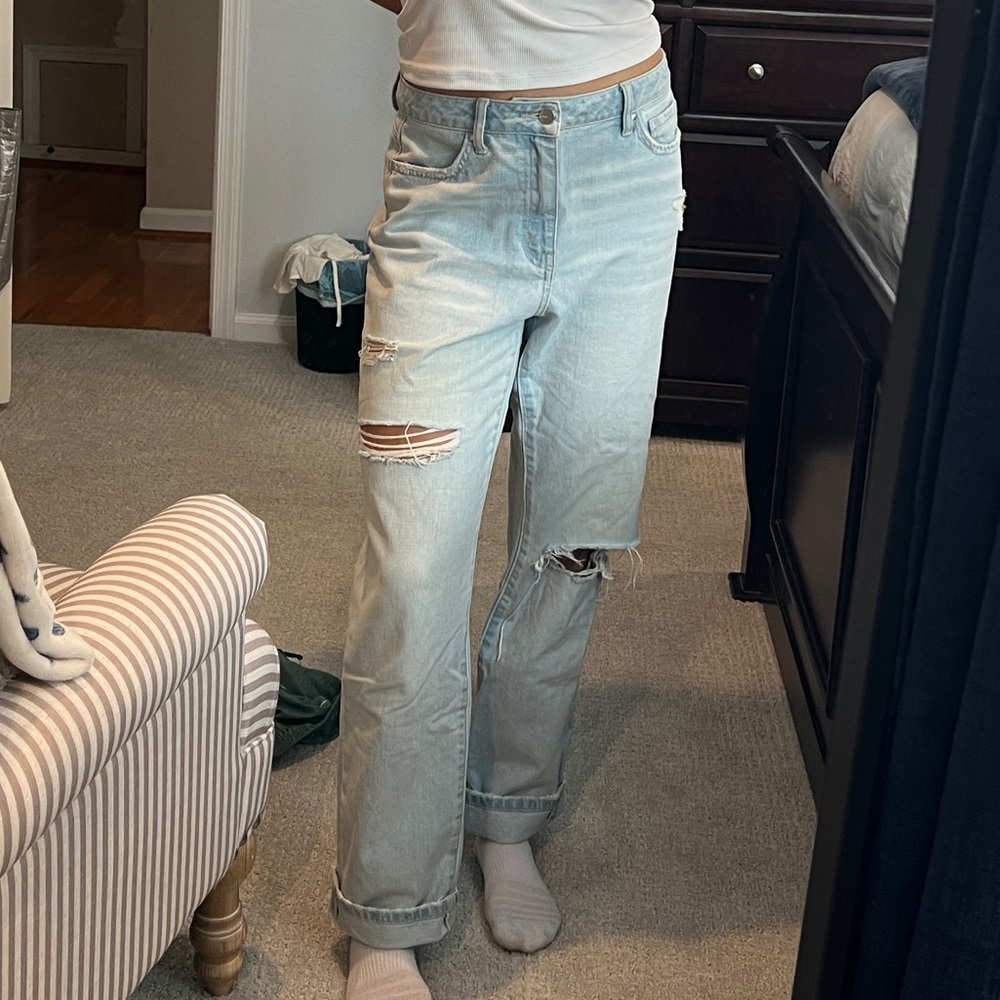 Light Wash Boyfriend Jeans